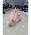 Vespa Akülü Motor! 12V, Uzaktan Kumandalı, Çift Motor, Ön Far, Deri Koltuk!