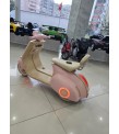 Vespa Akülü Motor! 12V, Uzaktan Kumandalı, Çift Motor, Ön Far, Deri Koltuk!