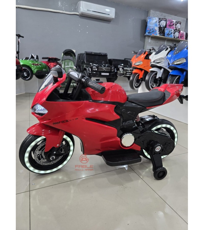 Cool Motors Yarış Motoru! 12V, Elden Gazlı,  Destek Tekerli, Ara Gaz Sesi, Amortisörlü