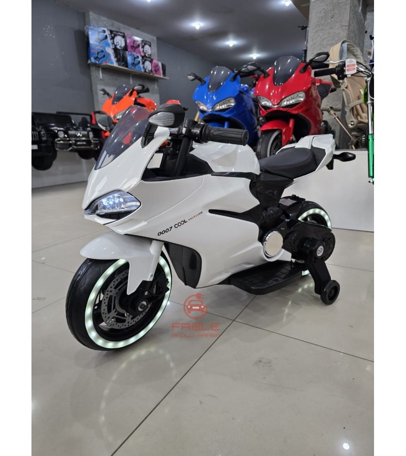 Cool Motors Yarış Motoru! 12V, Elden Gazlı,  Destek Tekerli, Ara Gaz Sesi, Amortisörlü