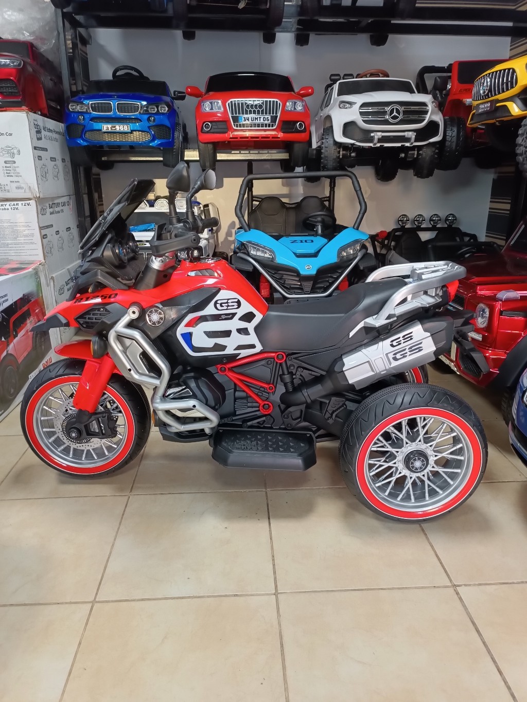 Dev Boy BMW R1250 Motor! 12V, 15 Yaşa Kadar Kullanım, 3 Teker, Çift ...